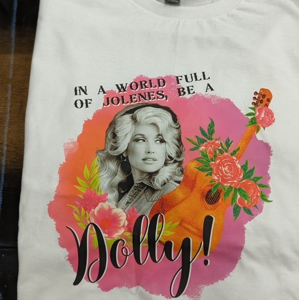 Dolly t shirt
